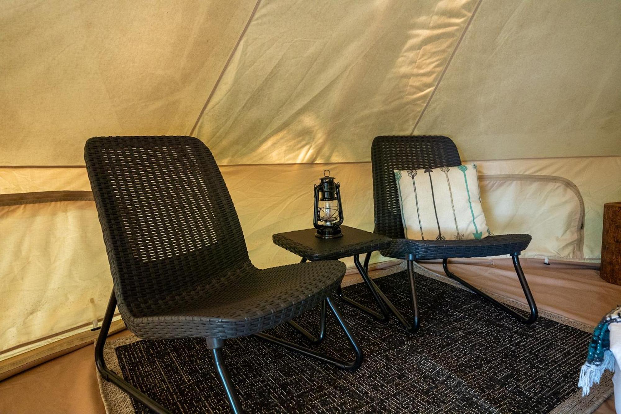 Grotto Getaway Hotel Miller Lake Eksteriør billede